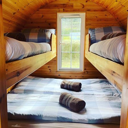 Coach Field Camp Hotel Екстериор снимка