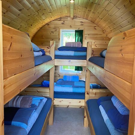 Coach Field Camp Hotel Екстериор снимка