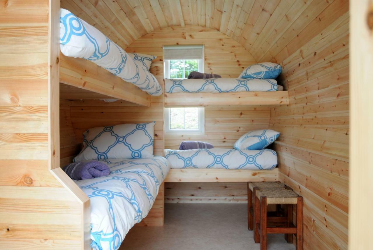 Coach Field Camp Hotel Екстериор снимка