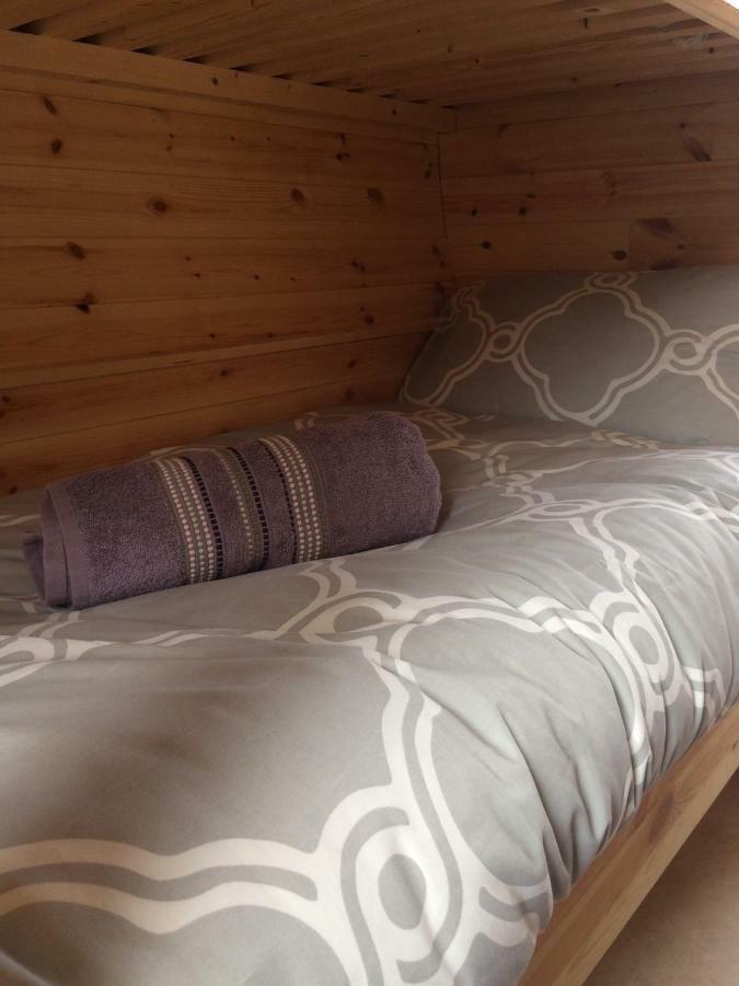Coach Field Camp Hotel Екстериор снимка