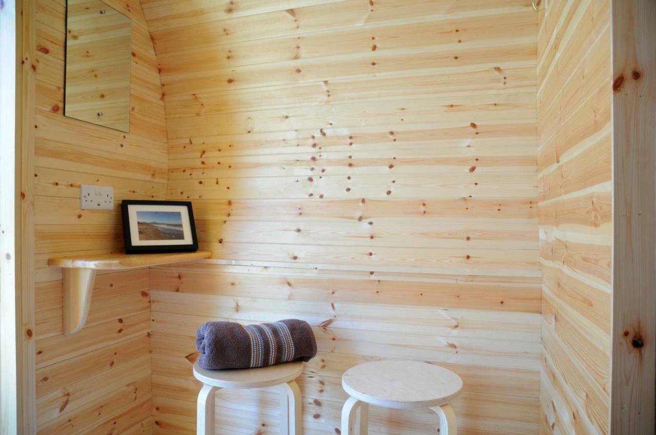 Coach Field Camp Hotel Екстериор снимка