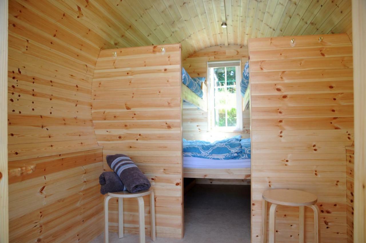Coach Field Camp Hotel Екстериор снимка